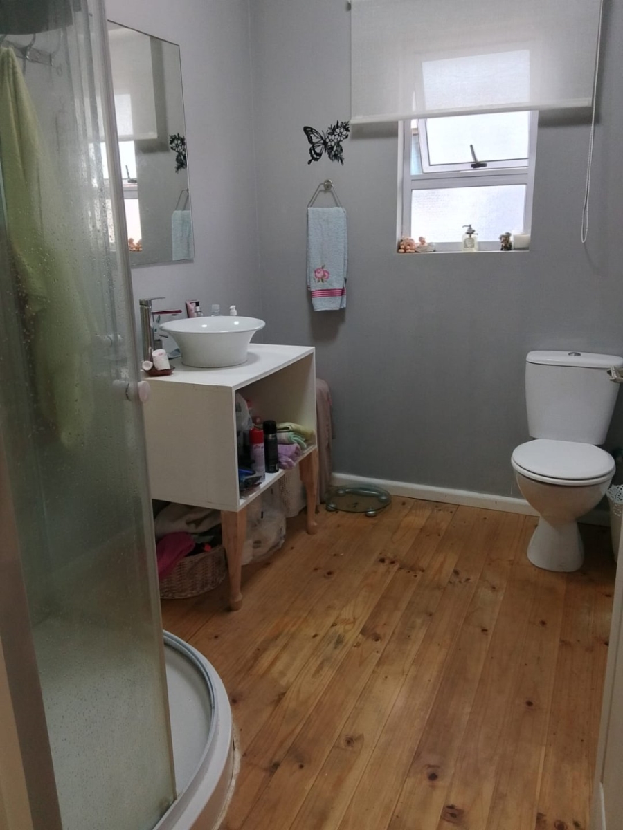 4 Bedroom Property for Sale in Kleinkrantz Western Cape